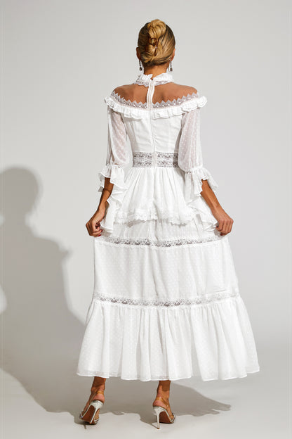 Beautifully Finished Dress in a Timeless Design