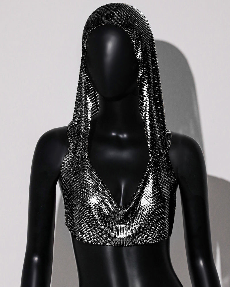 Well Tailored Garment with a Graceful Silhouette