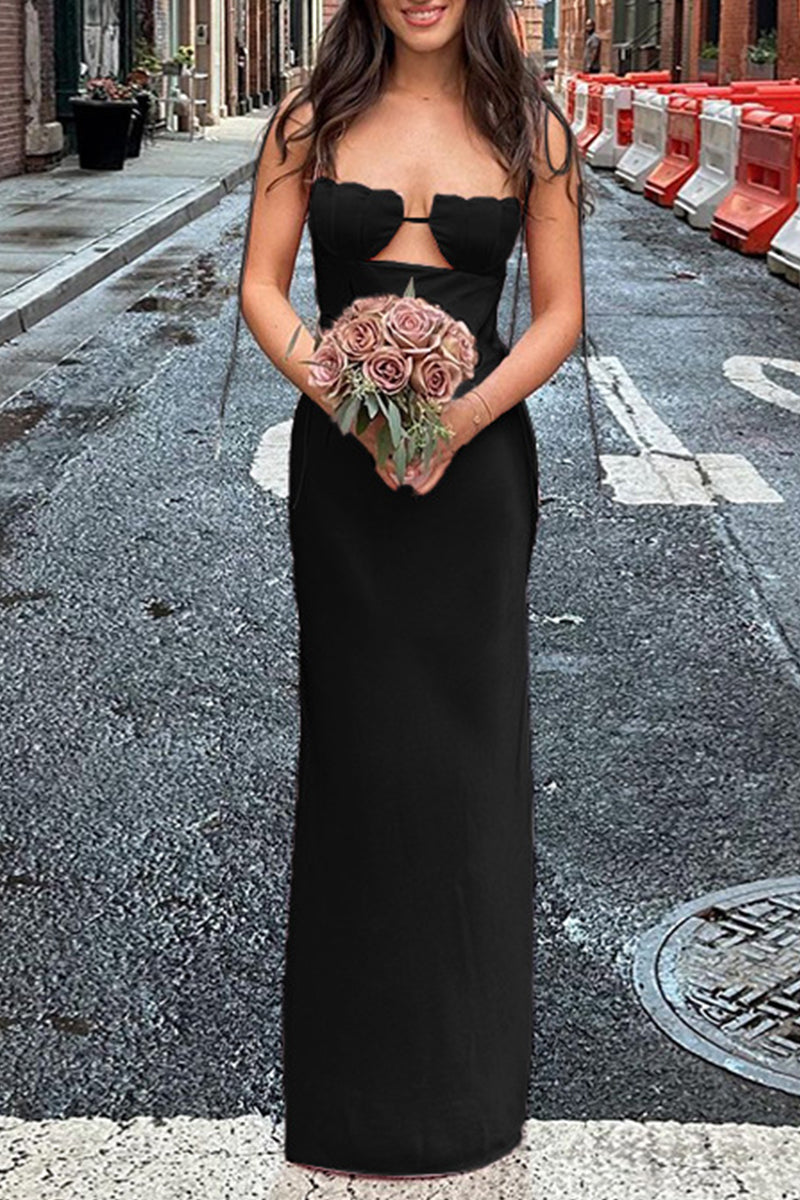 Beautifully Finished Dress in a Timeless Design