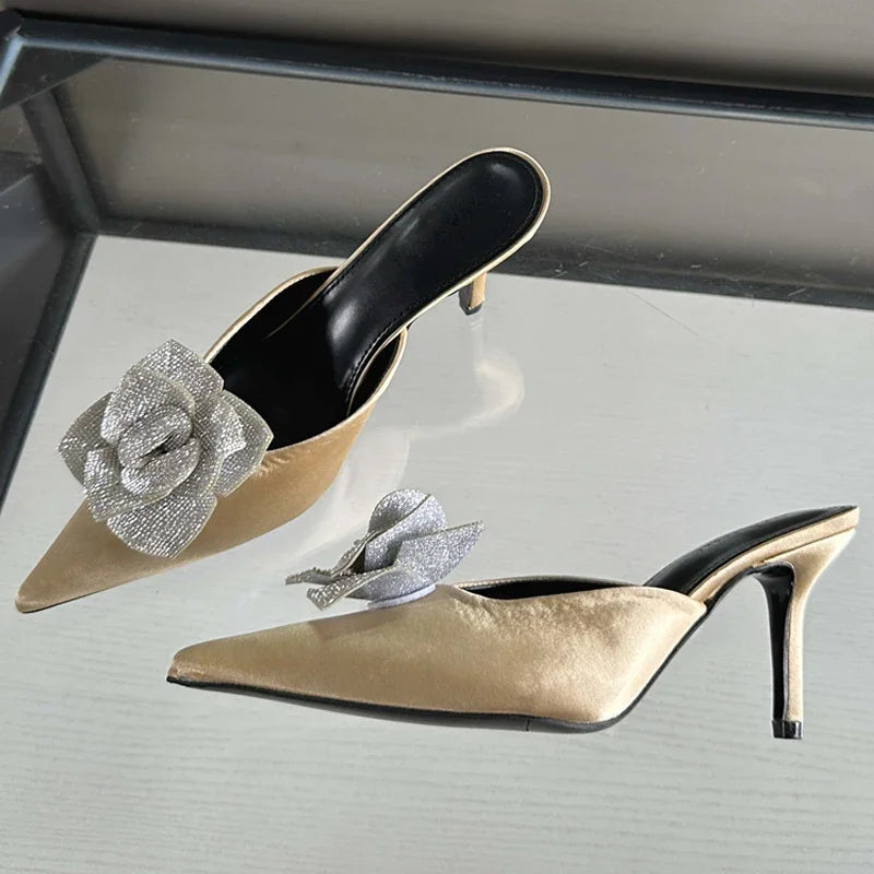 Graceful Orthopedic Pumps for Modern Look