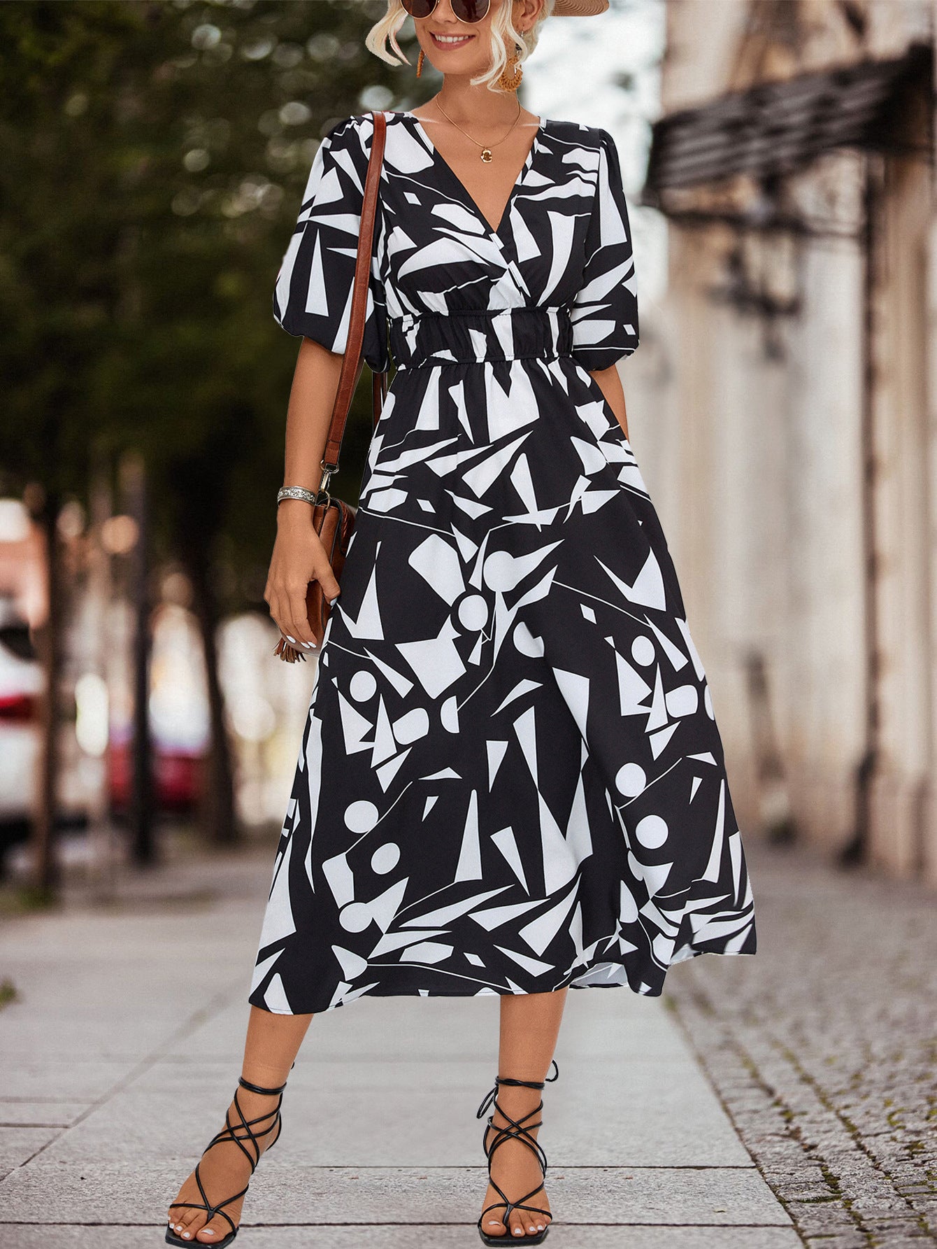 Gracefully Styled Dress for Any Occasion