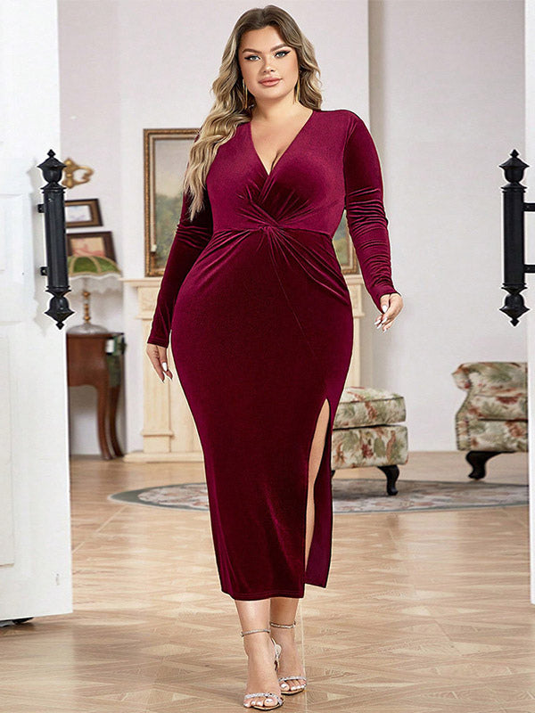 Well Tailored Dress with a Graceful Silhouette