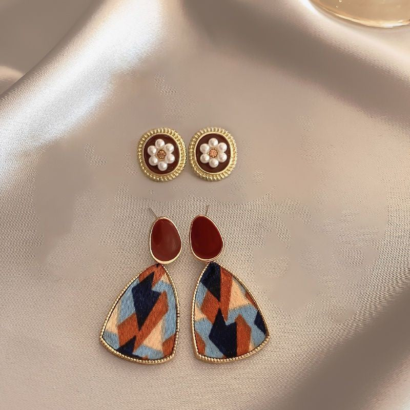 Romantic Pearl Earring for Special Moments