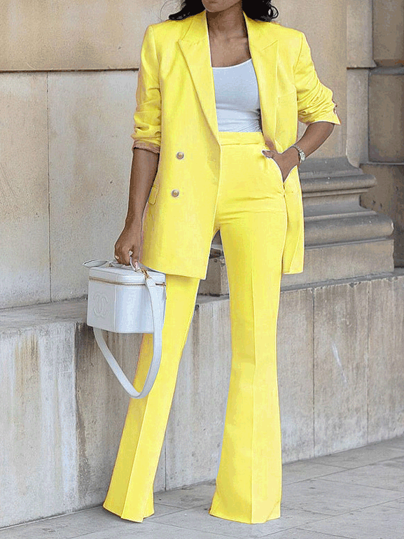 Classic Vintage Pants with a Flattering Fit