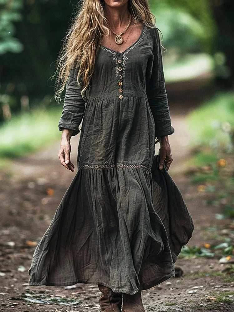 Sophisticated Dress with a Clean Classic Look