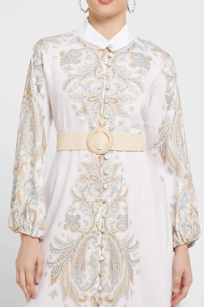 Gracefully Styled Dress for Any Occasion