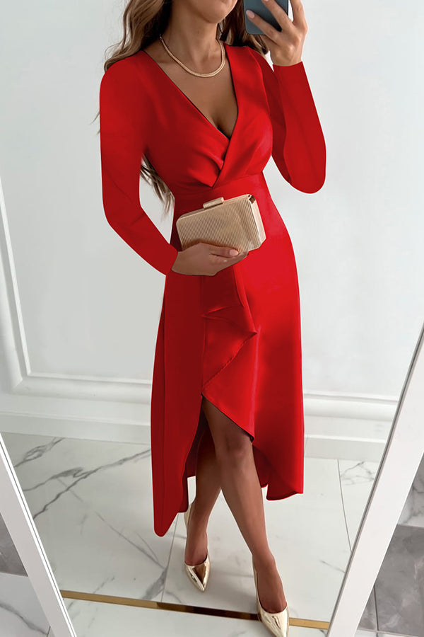 Gracefully Styled Dress for Any Occasion