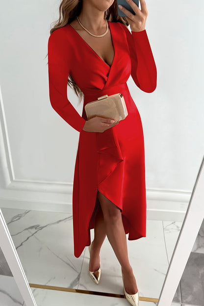 Gracefully Styled Dress for Any Occasion