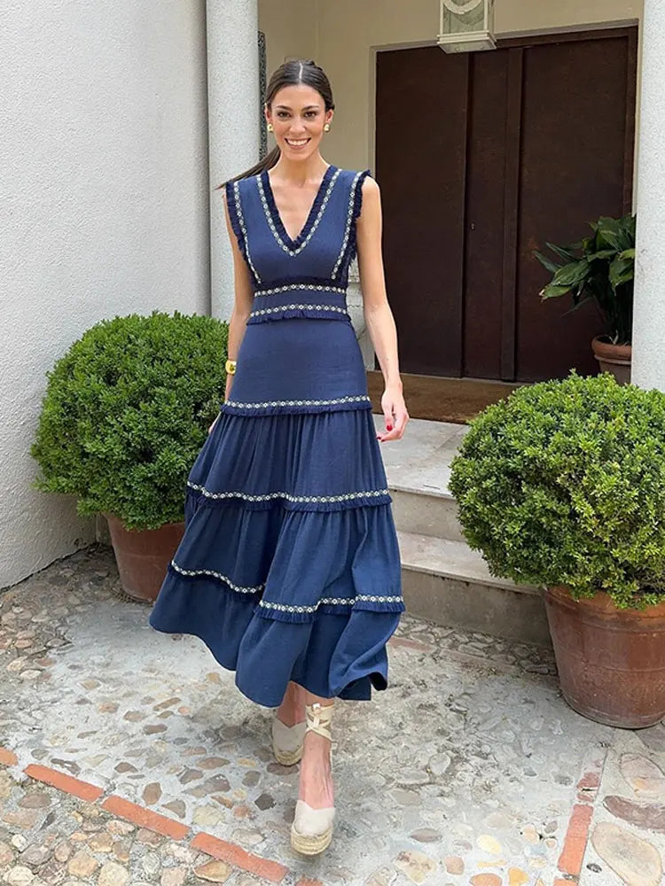 Classic Vintage & Enduringly Stylish Dress