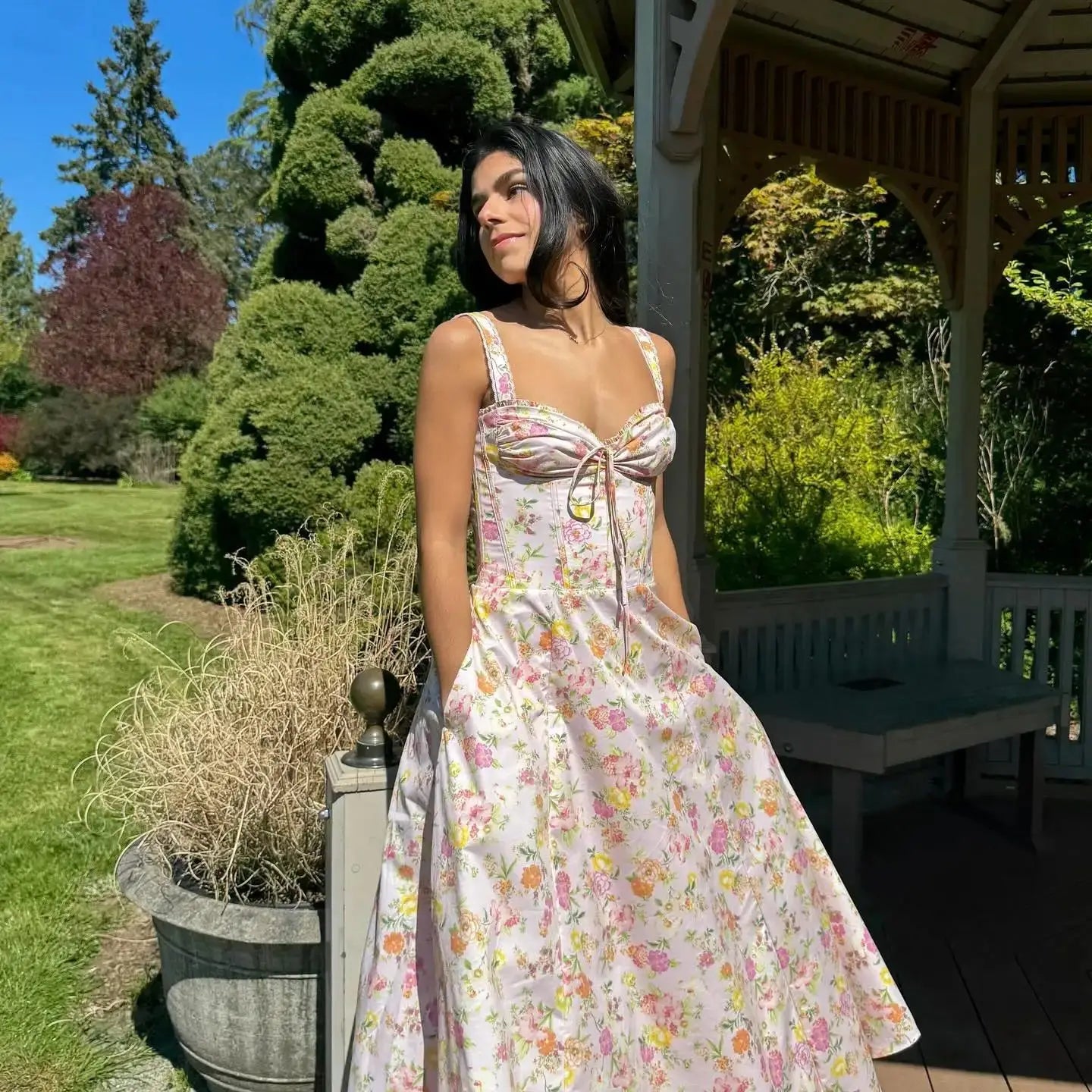 Classic Vintage Dress with a Flattering Fit