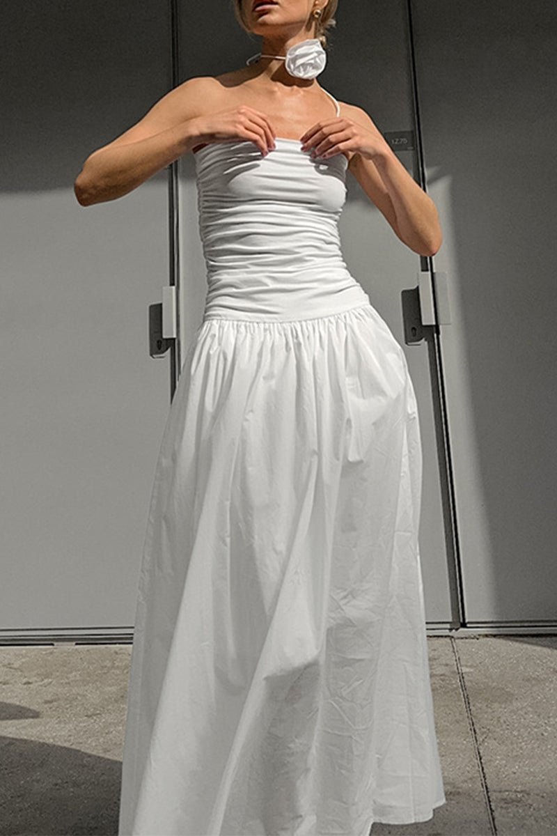 Beautifully Finished Dress in a Timeless Design