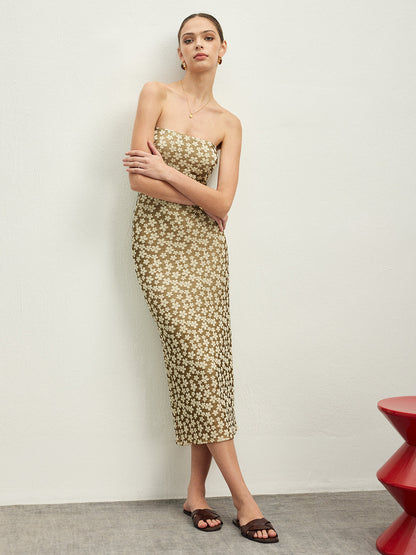 Sophisticated Dress with a Clean Classic Look