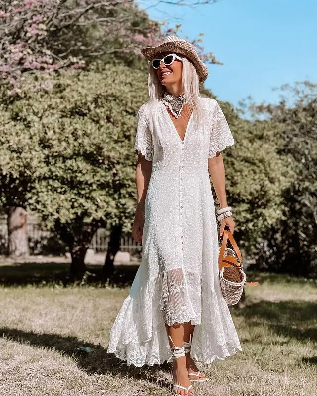 Beautifully Crafted Dress in a Classic Style
