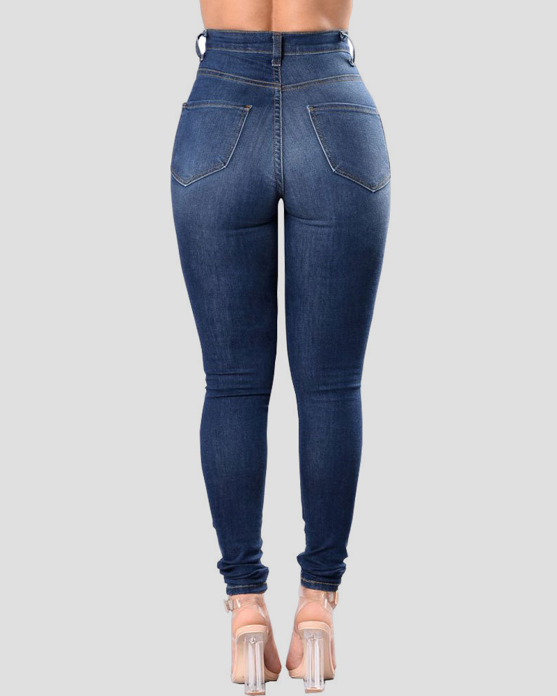 Gracefully Styled Garment for Any Occasion