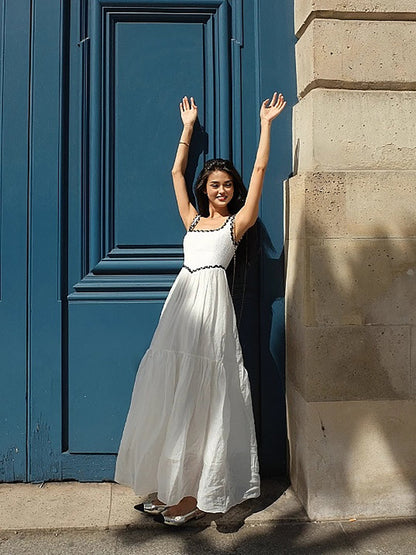 Beautifully Crafted Dress in a Classic Style