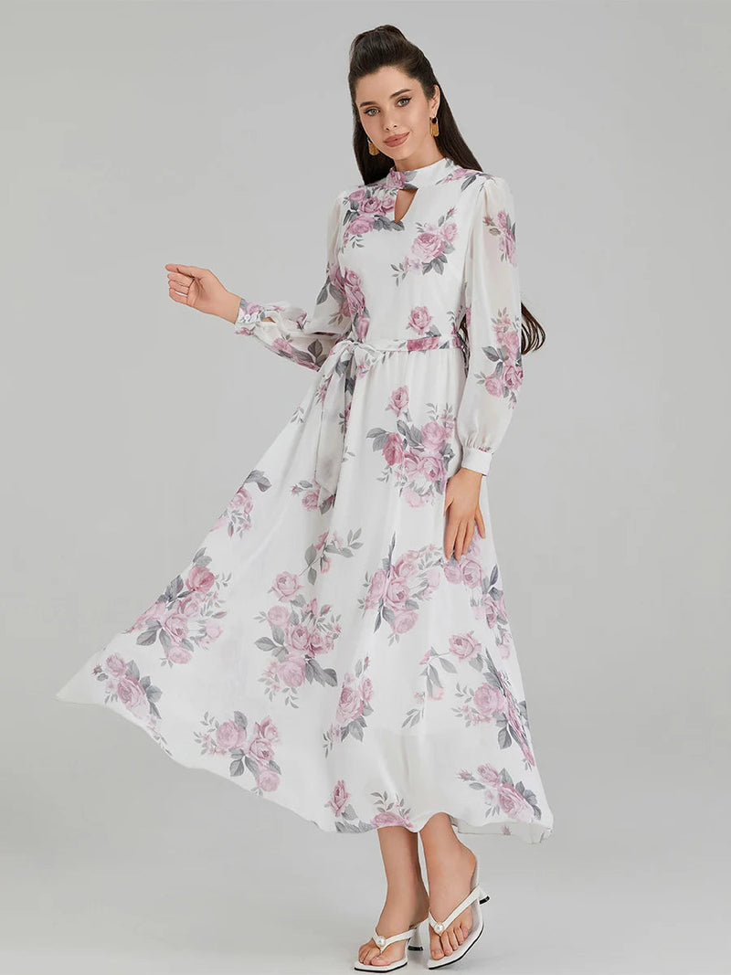 Beautifully Finished Dress in a Timeless Design