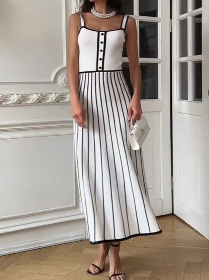 Well Tailored Dress with a Graceful Silhouette
