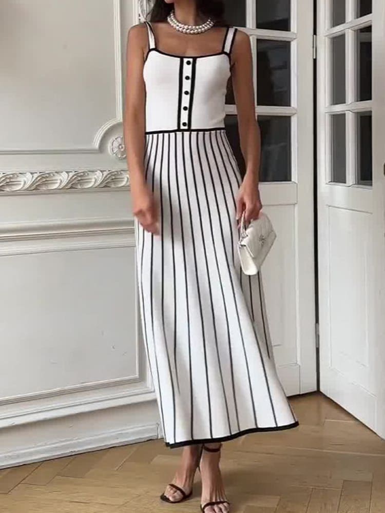 Well Tailored Dress with a Graceful Silhouette