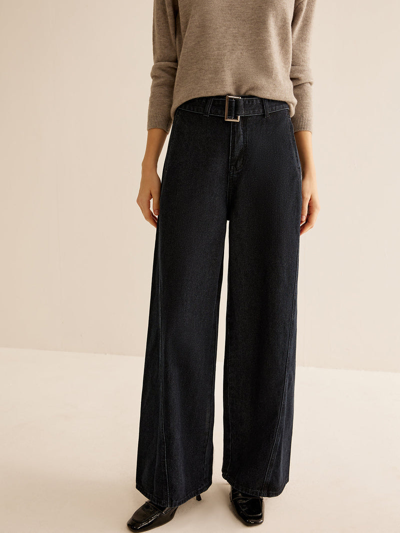 Well Tailored Pants with a Graceful Silhouette