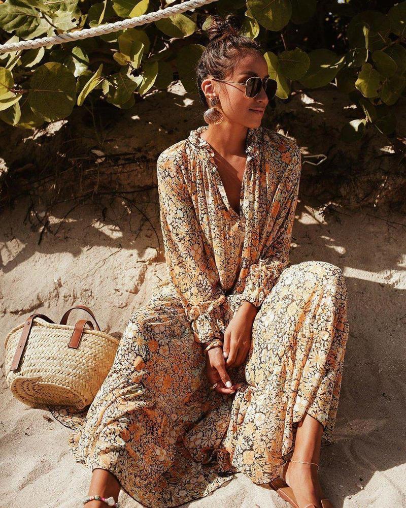 Classic Vintage & Enduringly Stylish Dress