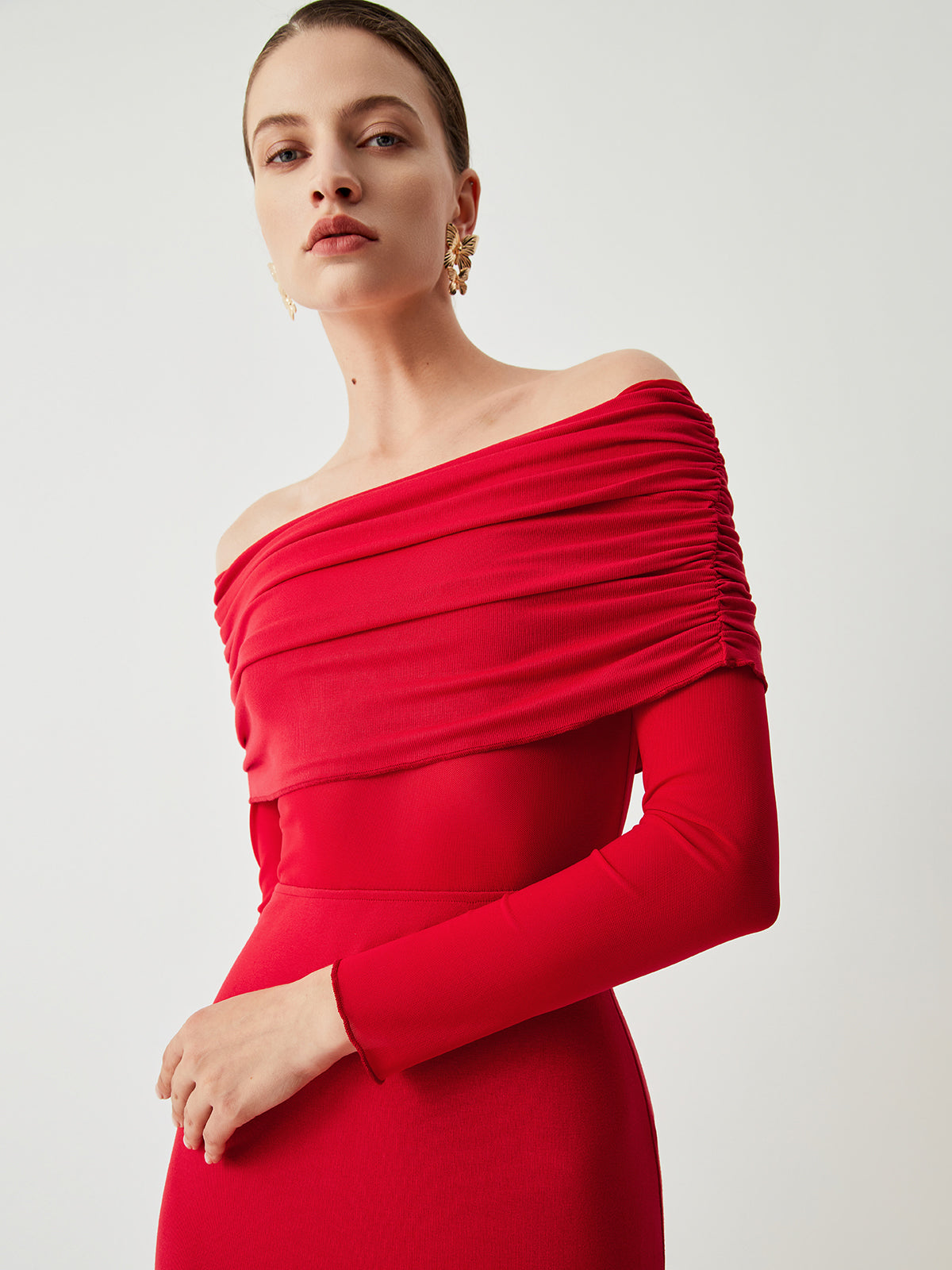 Gracefully Styled Dress for Any Occasion