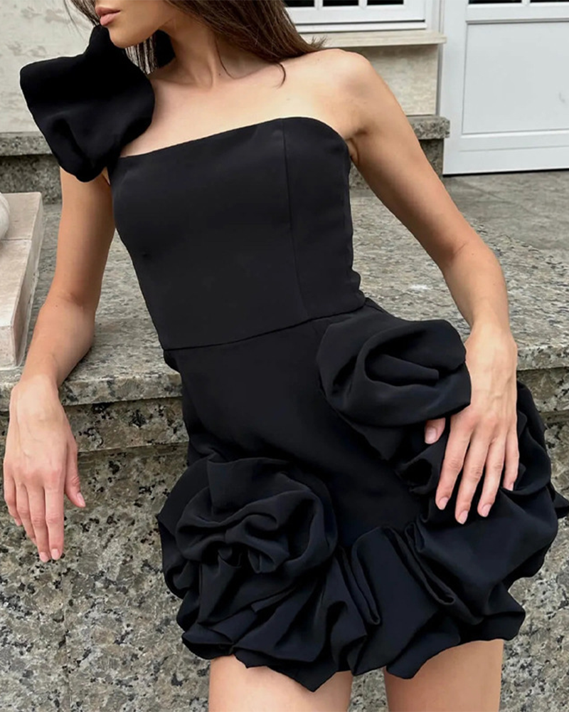 A Vintage Style Dress with Delicate Timeless Details