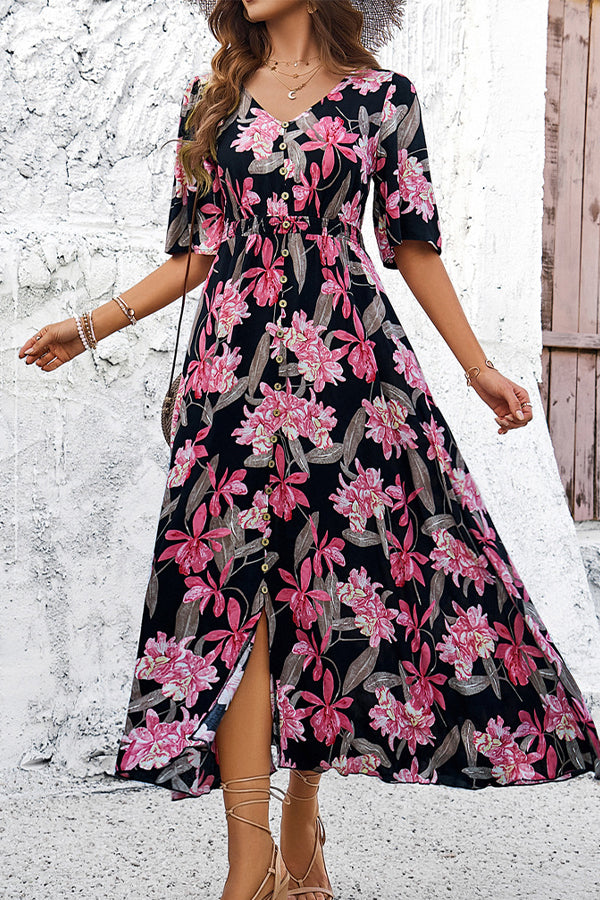 Effortlessly Elegant Dress with a Timeless Design