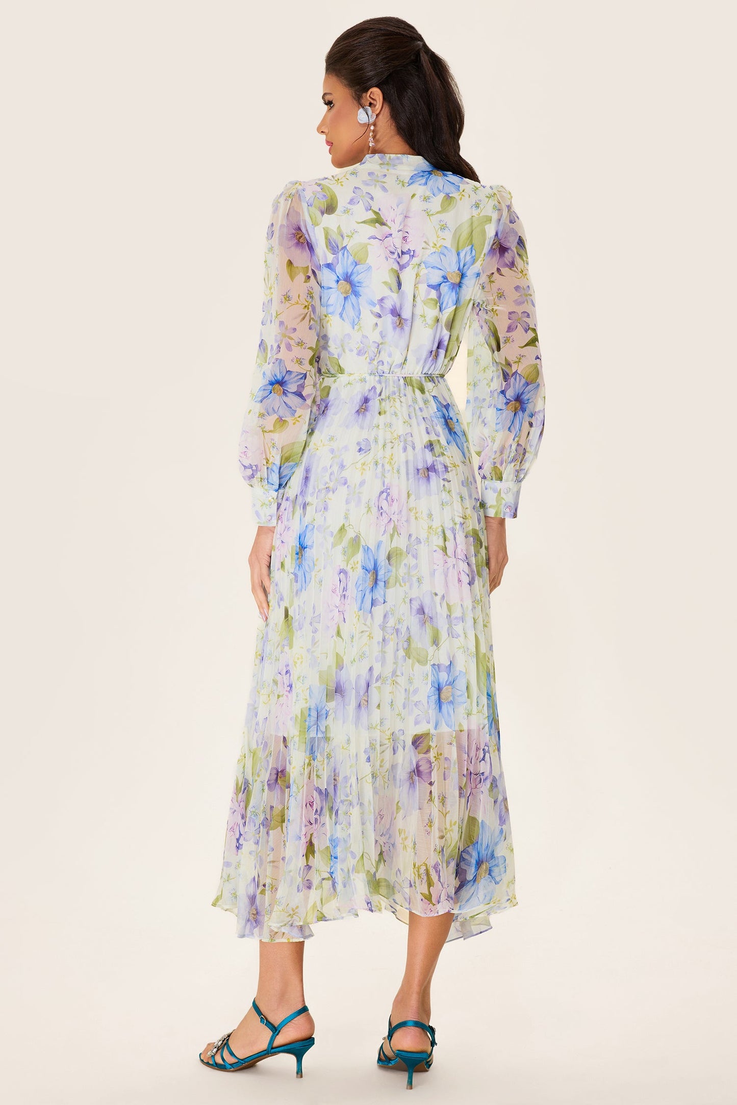 A Vintage Style Dress with Delicate Timeless Details