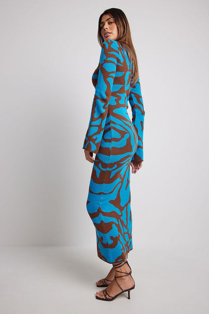 Gracefully Styled Dress for Any Occasion