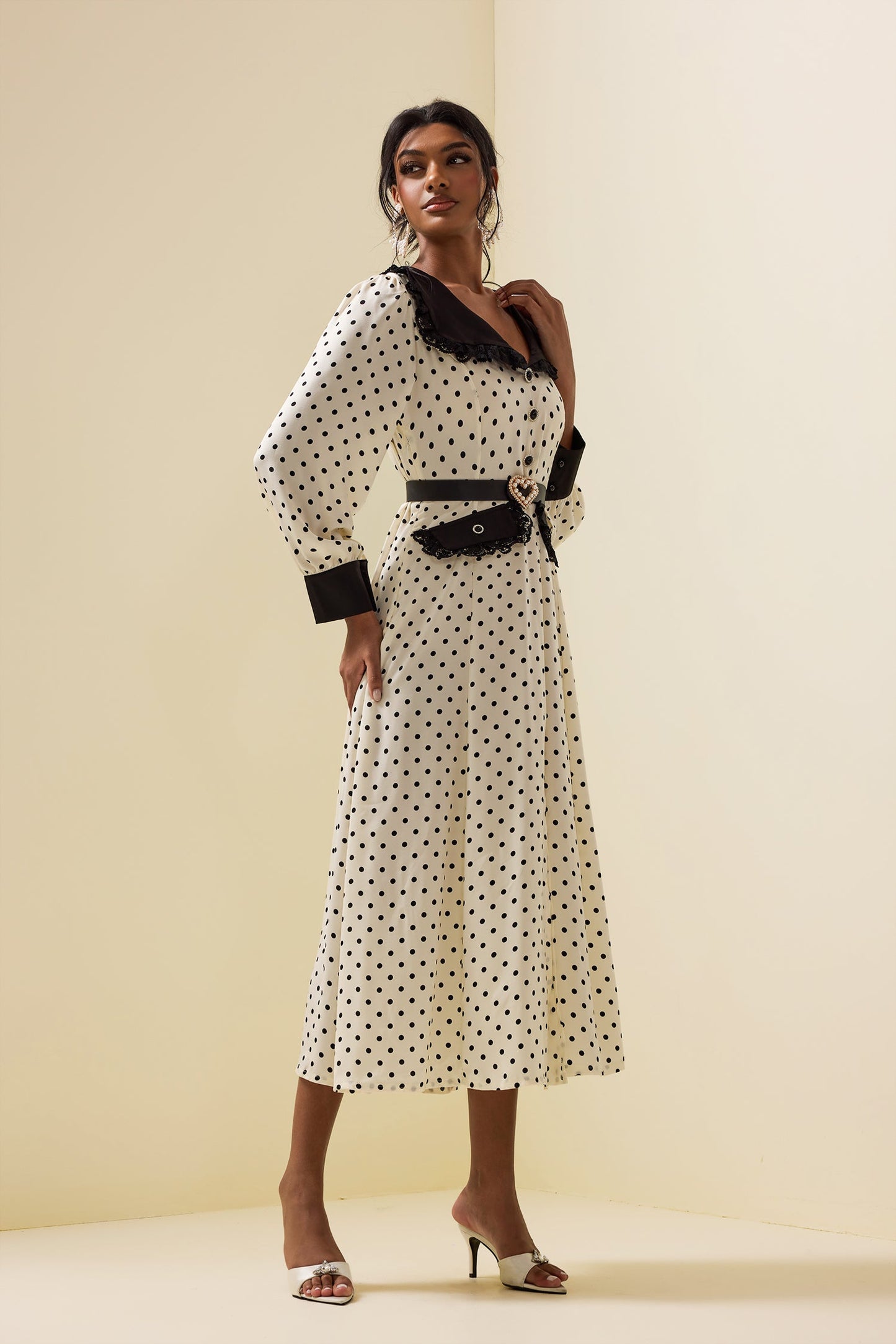 Classic Vintage Dress with a Flattering Fit