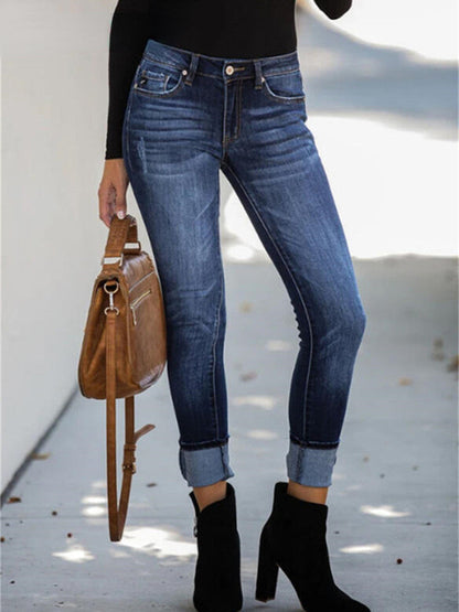 Beautifully Finished Pants in a Timeless Design