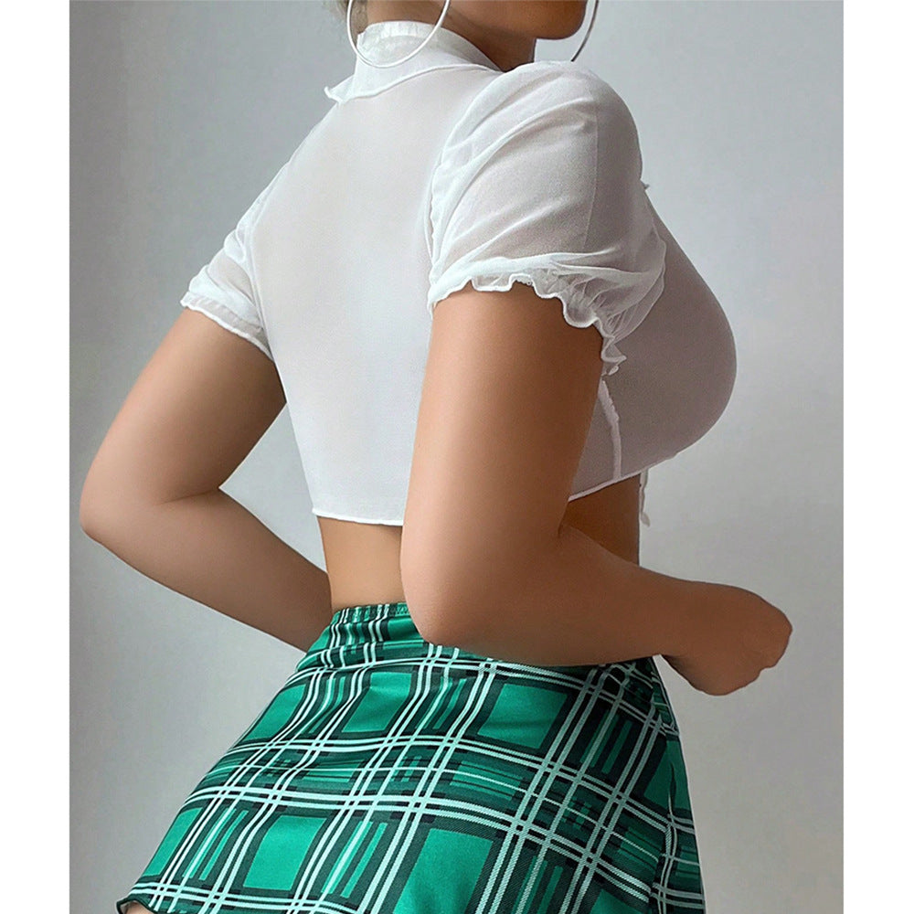 Well Tailored Top with a Graceful Silhouette