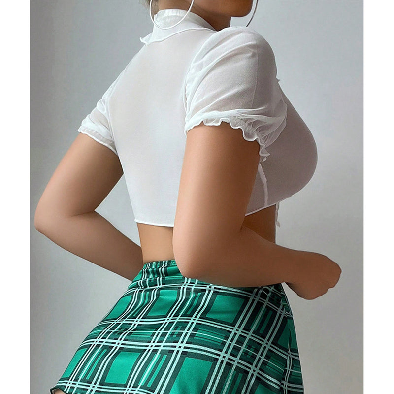 Well Tailored Top with a Graceful Silhouette