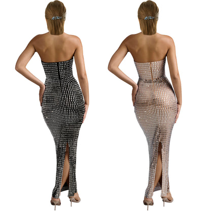 Beautifully Finished Dress in a Timeless Design