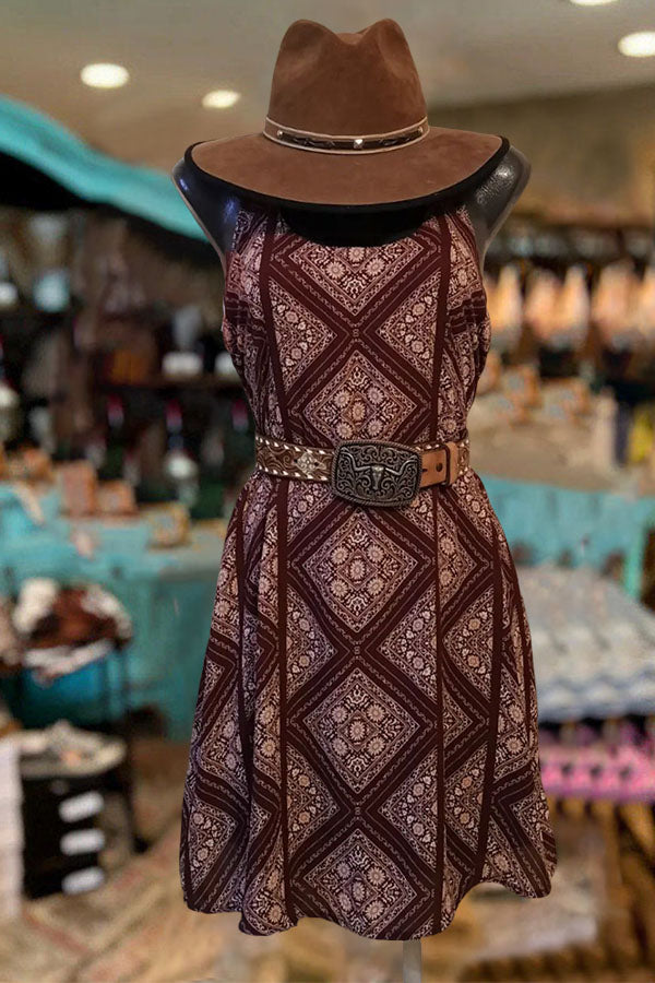 Classic Vintage Dress with a Flattering Fit