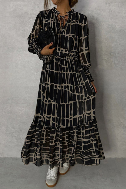 Beautifully Finished Dress in a Timeless Design