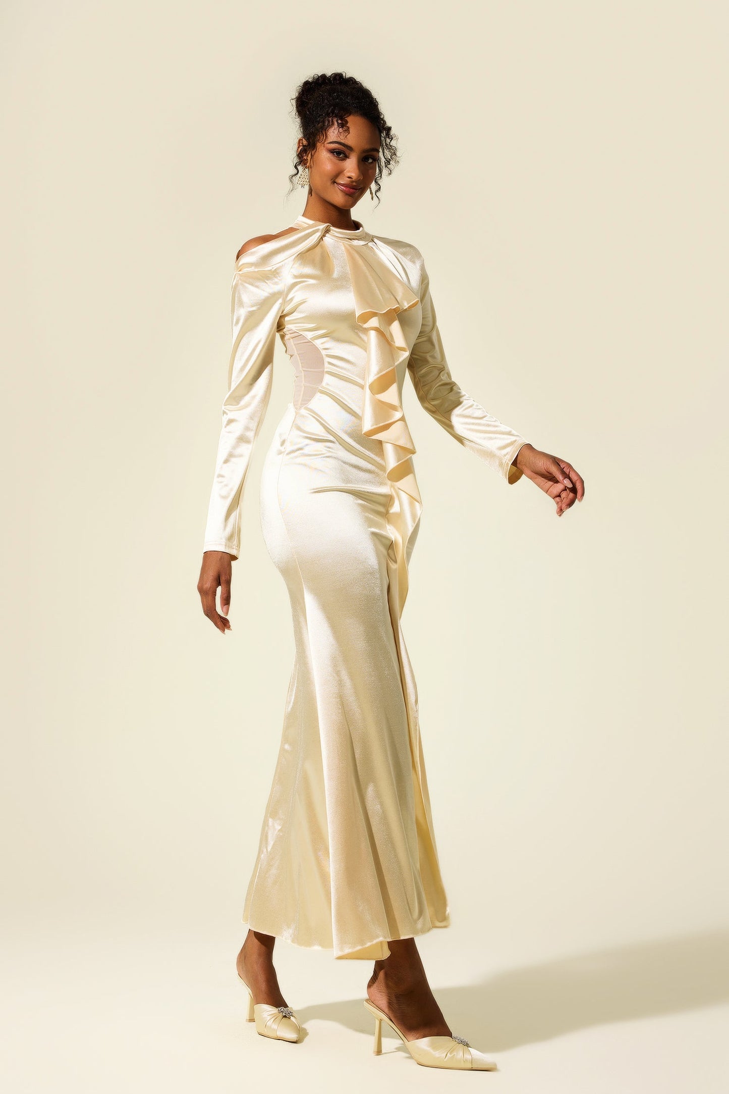 A Vintage Style Dress with Delicate Timeless Details