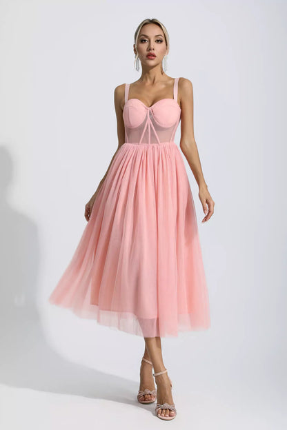 Polished Dress with an Effortless Classic Look