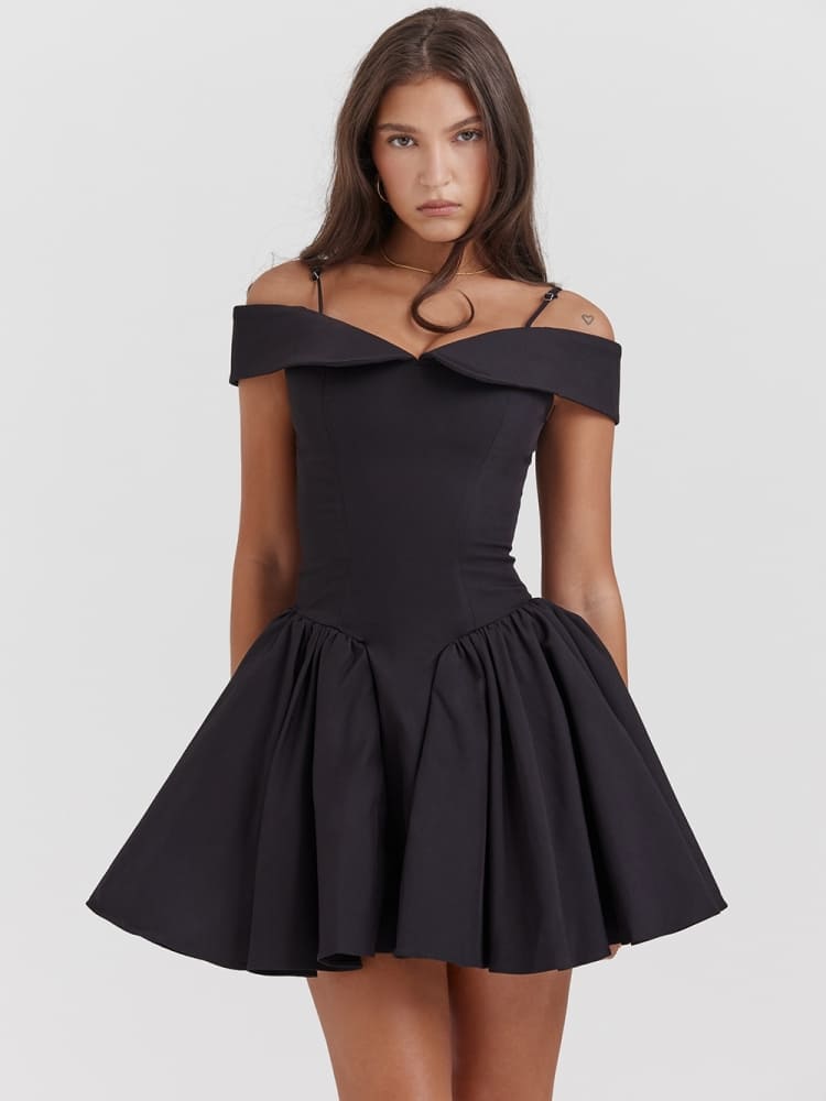 Sophisticated Dress with a Clean Classic Look