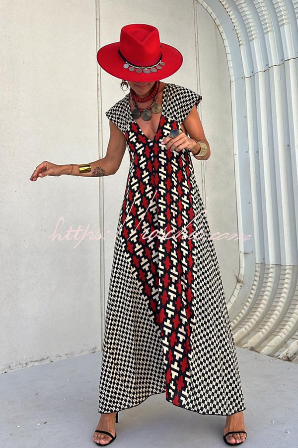 Well Tailored Dress with a Graceful Silhouette