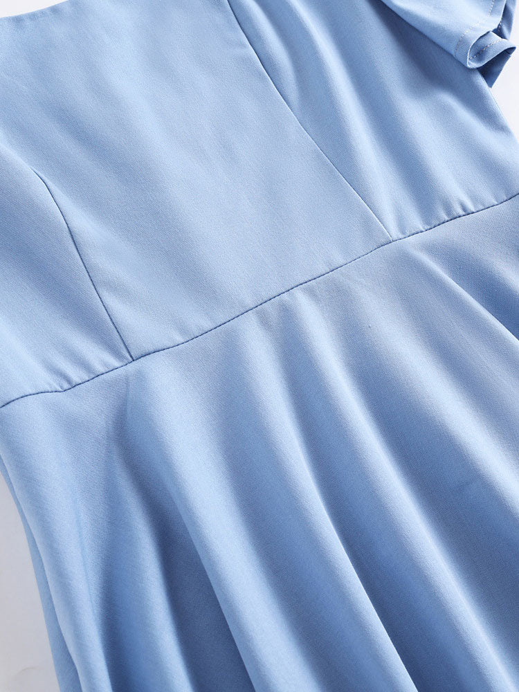 Sophisticated Dress with a Clean Classic Look