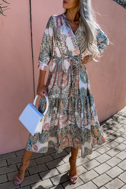 Beautifully Finished Dress in a Timeless Design