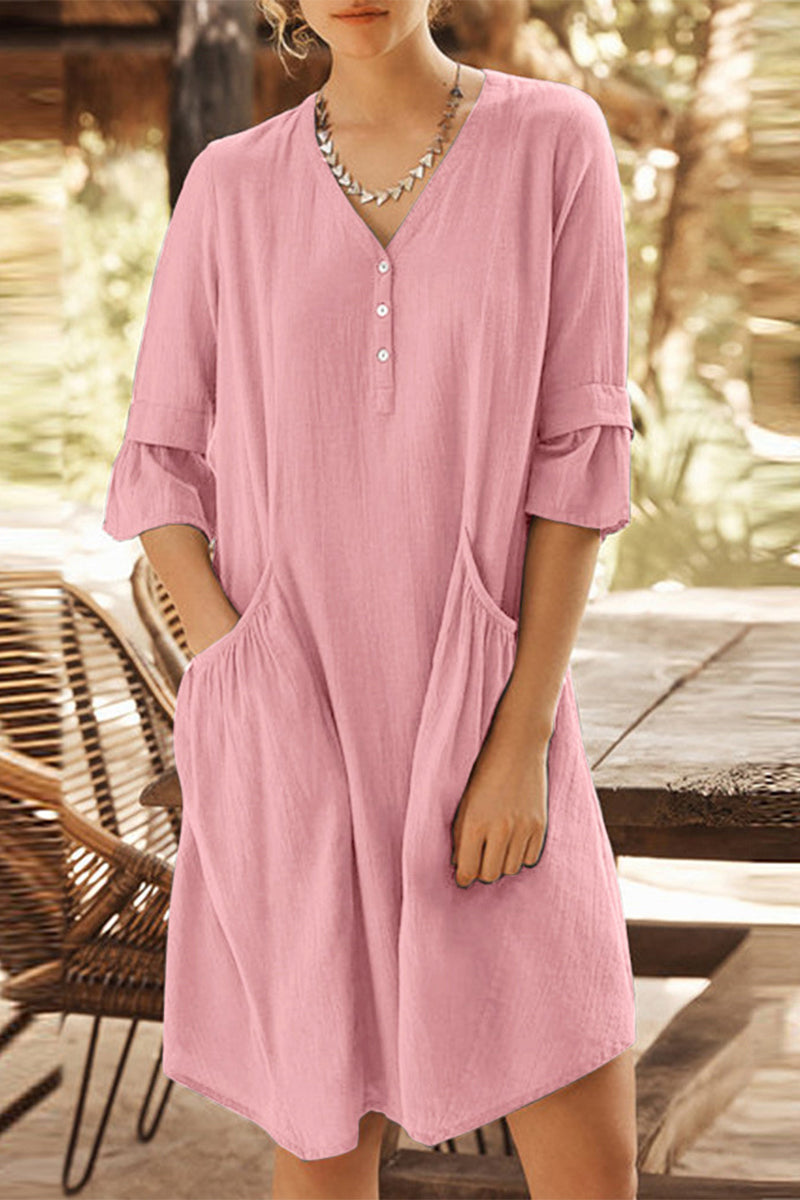 Beautifully Finished Dress in a Timeless Design