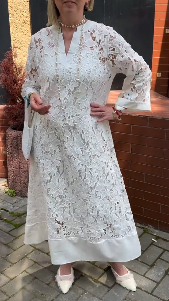 Polished Dress with an Effortless Classic Look