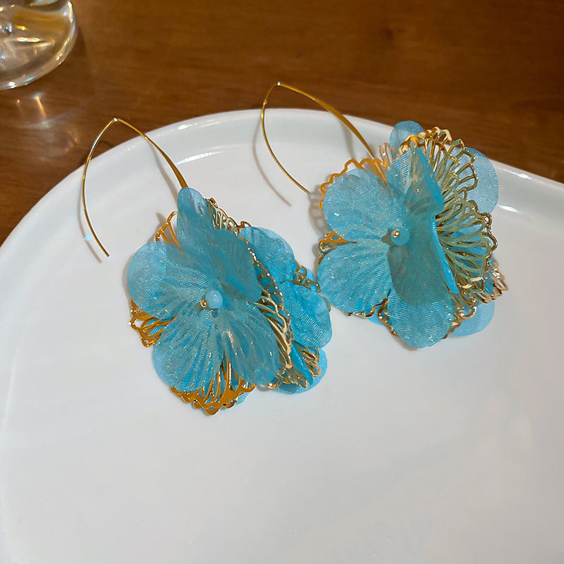 Beautiful Silver Earring with Unique Style