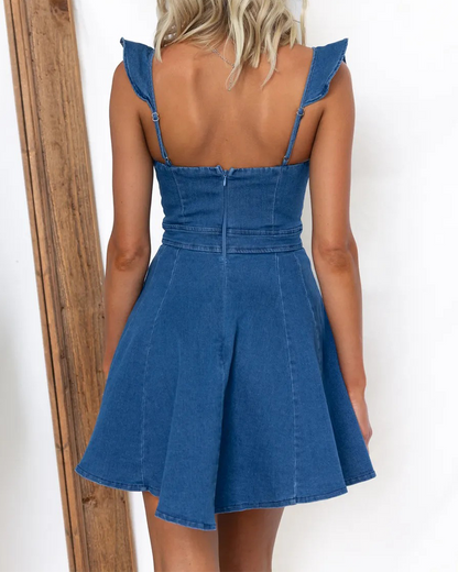 Beautifully Crafted Dress in a Classic Style