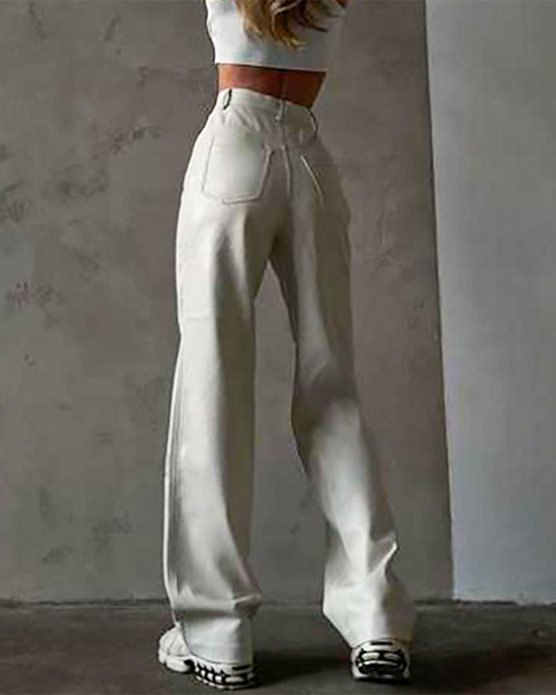 Classic Vintage Pants with a Flattering Fit