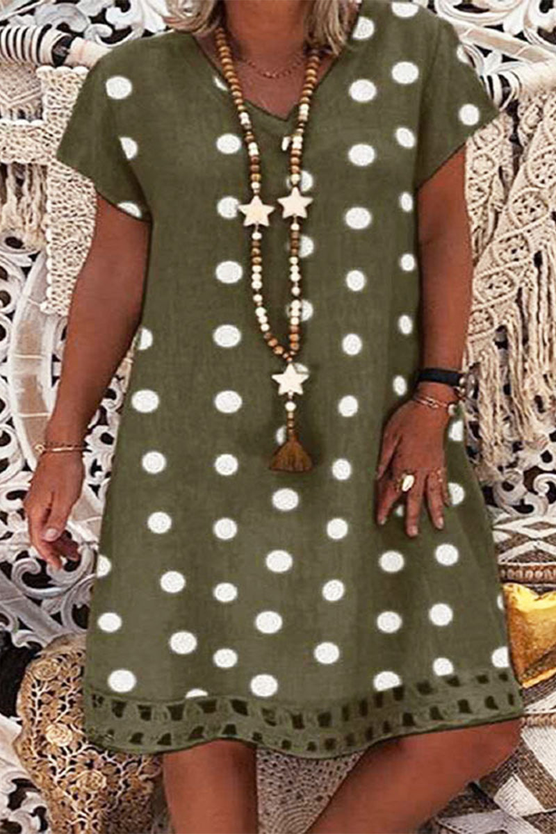 Gracefully Styled Dress for Any Occasion