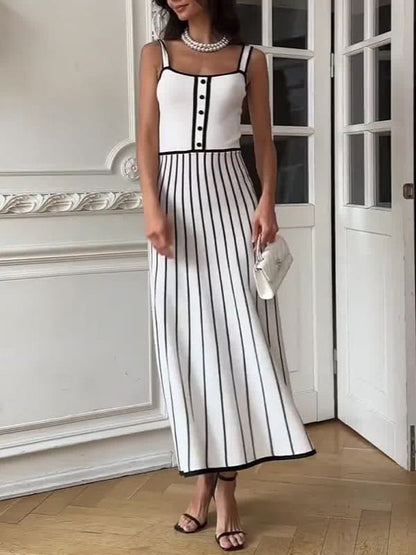 Well Tailored Dress with a Graceful Silhouette