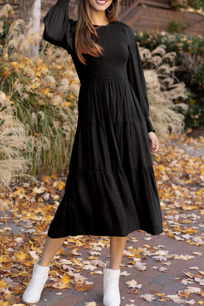 Beautifully Finished Dress in a Timeless Design